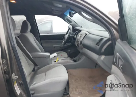 2011 Toyota Tacoma Base V6 из США, поврежденный, VIN 3TMLU4EN8BM080130